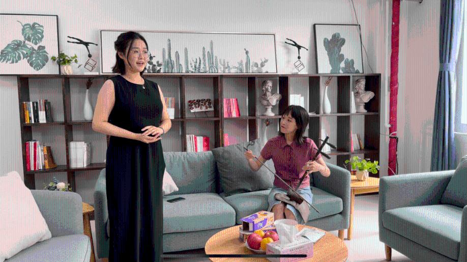 女生谁都怕就是不怕一个男的说明什么？